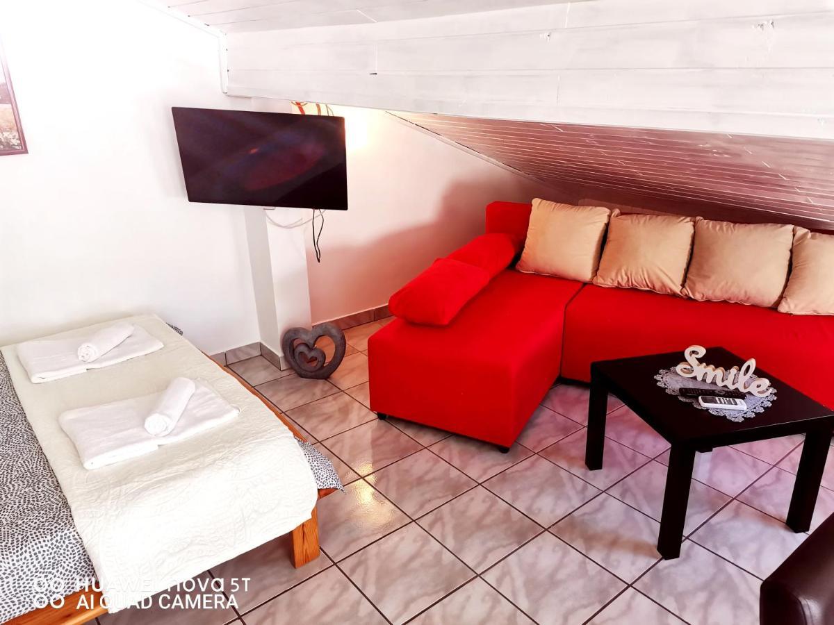 Albert Apartaments Krk Krk Town Bagian luar foto